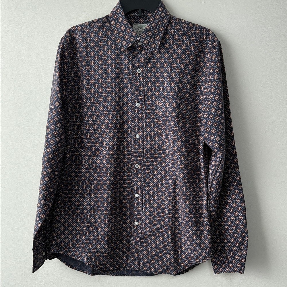 J. Crew Men's Casual Navy and Orange Patterned Shirt